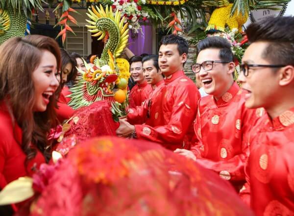 Phong tục cưới hỏi của người Việt hiện đại