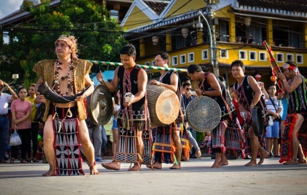 Nhiều giá trị văn hóa cần chọn lọc và duy trì phát triển