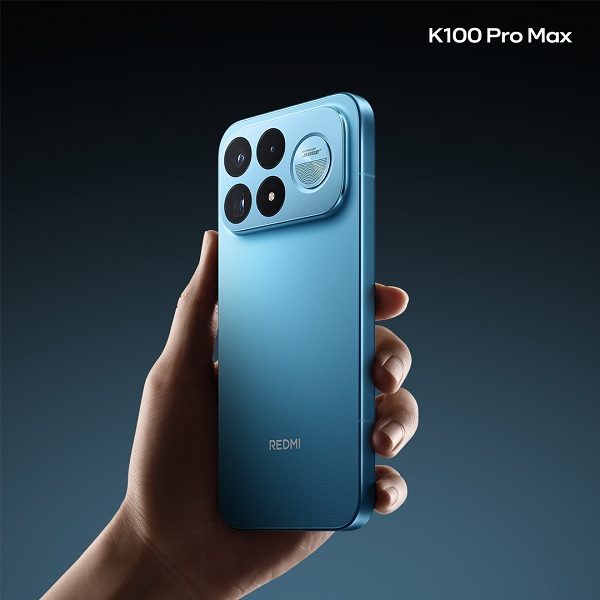 Redmi K100 Pro Max màu xanh Wind Chaser Blue giữ phím nguồn cùng màu với thân máy