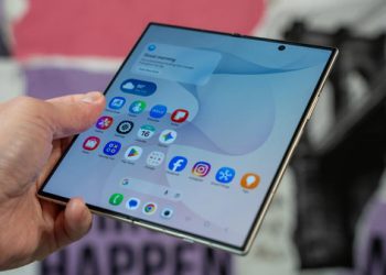 Nâng cấp nổi bật trên Galaxy Z Fold 8 Ultra so với Galaxy Z Fold7