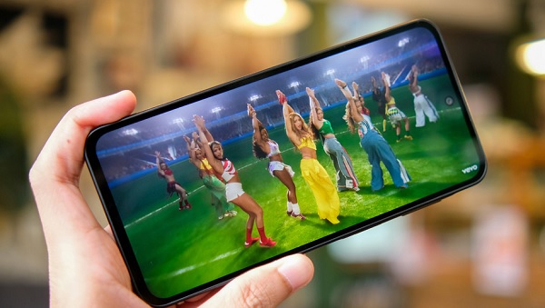 Màn hình của Galaxy A27 5G cung cấp hình ảnh sắc nét và màu sắc tự nhiên, dịu mắt