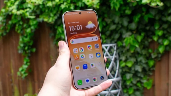 HONOR 600 5G sở hữu màn hình ấn tượng với độ sáng cực đại lên tới 8.000 nit