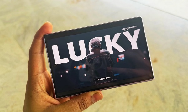 Khi mở ra, Galaxy Z Fold8 mang lại không gian làm việc bao la