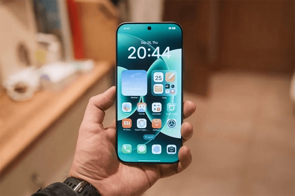 Thiết kế màn hình chính Xiaomi 18 Pro