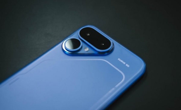 POVA Curve 2 5G sở hữu cụm camera kép vừa đủ dùng