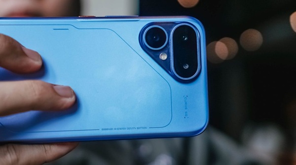 TECNO POVA Curve 2 5G được trang bị cụm camera kép đáp ứng mức độ sử dụng cơ bản