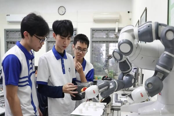 Đại học Quốc gia Hà Nội (VNU) đào tạo đa ngành, đa lĩnh vực với nhiều đơn vị trực thuộc