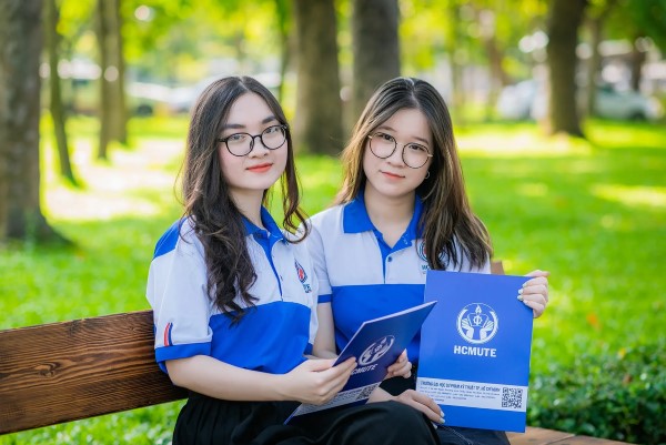 Tham khảo các ngành có điểm chuẩn cao của trường