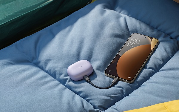 Mẫu máy tiền nhiệm chỉ tích hợp viên pin 6.580mAh