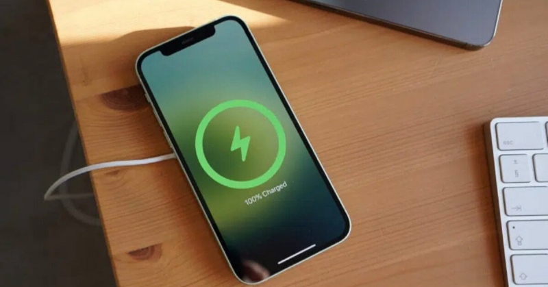 Cách sạc pin iPhone đúng cách: quy tắc 20 - 80 và mẹo iOS