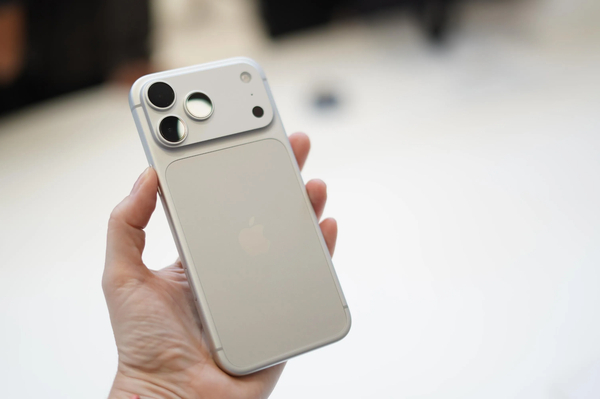 iPhone 18 Pro Max màu Bạc (Silver)