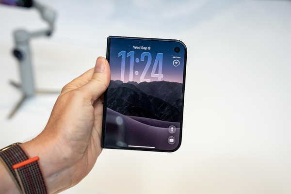 Thử nghiệm iPhone Duo trên tay với thiết kế nhỏ gọn