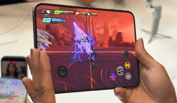 Thử nghiệm iPhone Duo trên tay với khả năng chơi game màn hình rộng