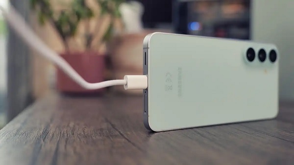 Galaxy S26 FE được trang bị viên pin 4.900 mAh