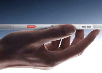 Red Magic 12 Pro+ lộ diện: Chip Snapdragon 8 Elite Extreme Gen 6, viền màn hình siêu mỏng chỉ 0.96mm