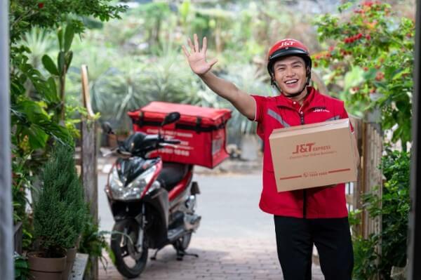 J&T Express hoạt động lấy, giao và trả hàng trong dịp Quốc khánh