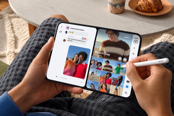 Apple Pencil (USB-C) có thể sử dụng với cả màn hình ngoài và màn hình trong của iPhone Duo.