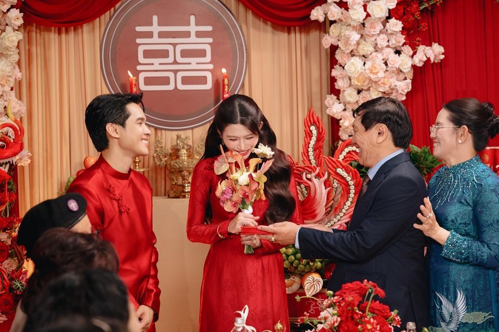Bài phát biểu đám cưới họ nhà gái ngắn gọn phù hợp với gia đình muốn tổ chức nghi thức trang trọng nhưng không kéo dài