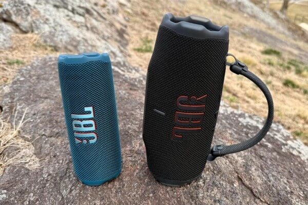 Dòng lao đa dụng JBL Flip và JBL Charge