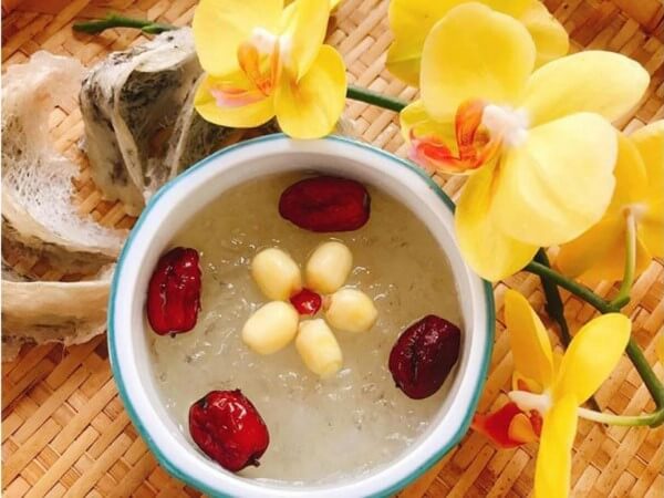 Các bước chưng yến với táo đỏ và hạt sen