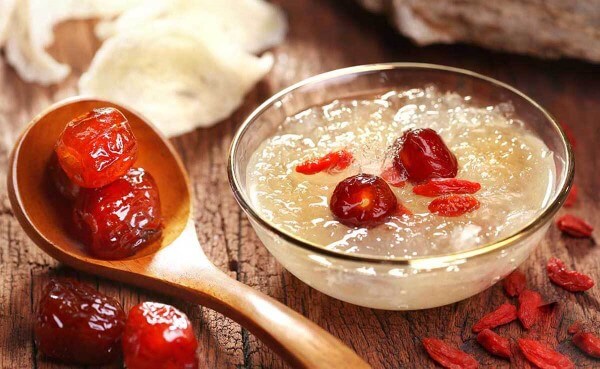 Hướng dẫn chưng yến với táo đỏ, kỷ tử, đường phèn