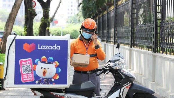 Người mua có thể lựa chọn từ chối nhận khi shipper giao hàng