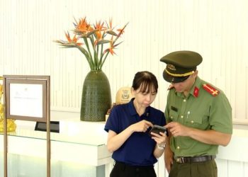 Cách khai báo lưu trú trên VNeID khi người thân, bạn bè ở lại qua đêm