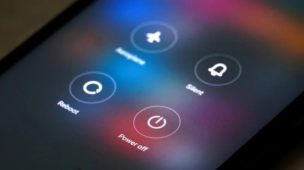 Sự khác biệt giữa khởi động lại thường với khởi động vào Recovery/Safe Mode