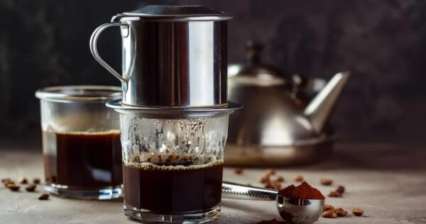 Chú ý theo dõi tốc độ cà phê chảy không nên quá nhanh hoặc quá chậm