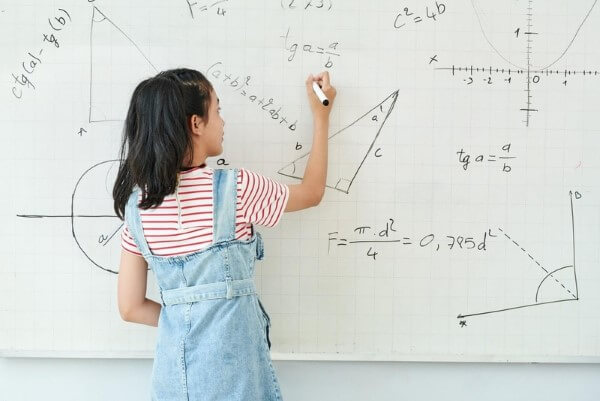Chi tiết công thức tính chu vi tam giác thường