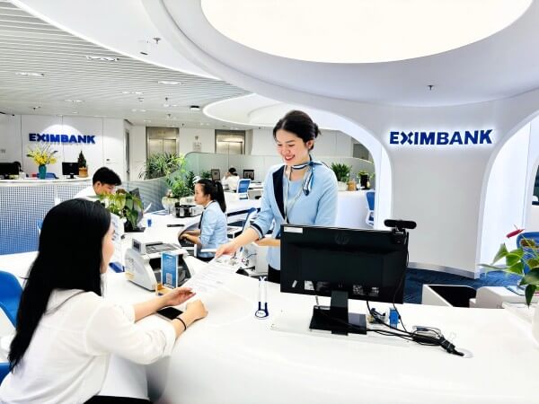 Khách hàng có thể đến trực tiếp chi nhánh gần nhất