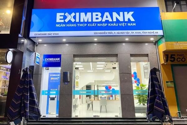 Khách hàng nên ưu tiên địa điểm chi nhánh Eximbank thuận tiện