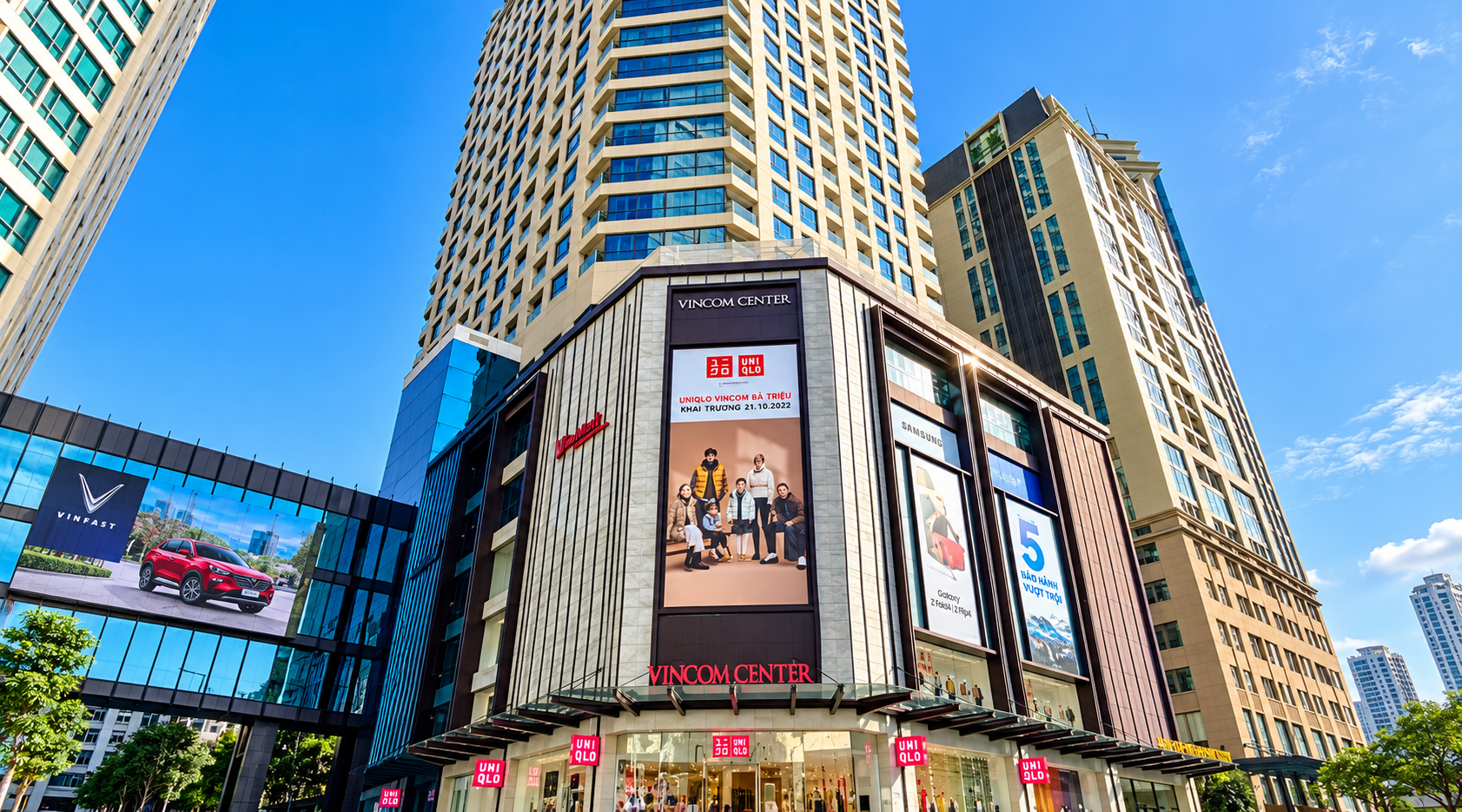 CGV Vincom Center Bà Triệu có giá vé 2D từ 68.000 - 135.000 đồng/vé.
