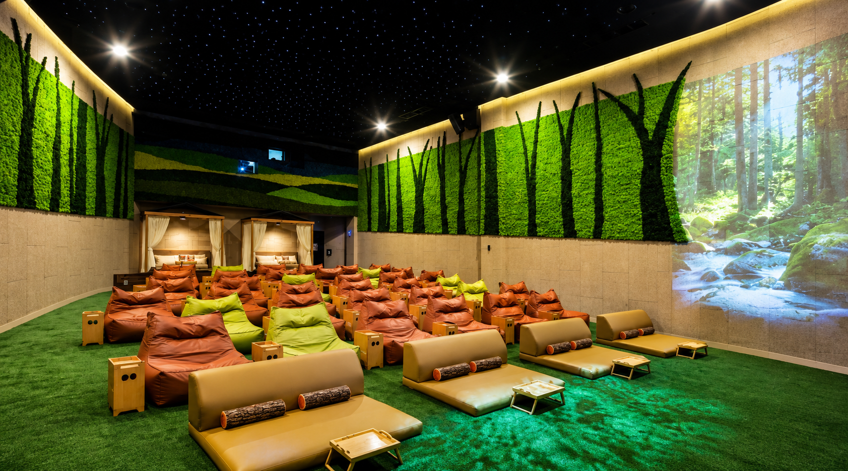 CGV Vincom Trần Duy Hưng có phòng Cine & Forêt với những lựa chọn ghế đặc biệt.
