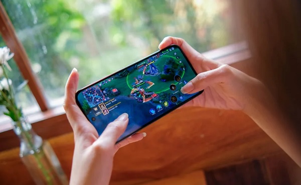 Sức mạnh phần cứng của OPPO A7 Pro 5G đến từ vi xử lý MediaTek Dimensity 6360 MAX