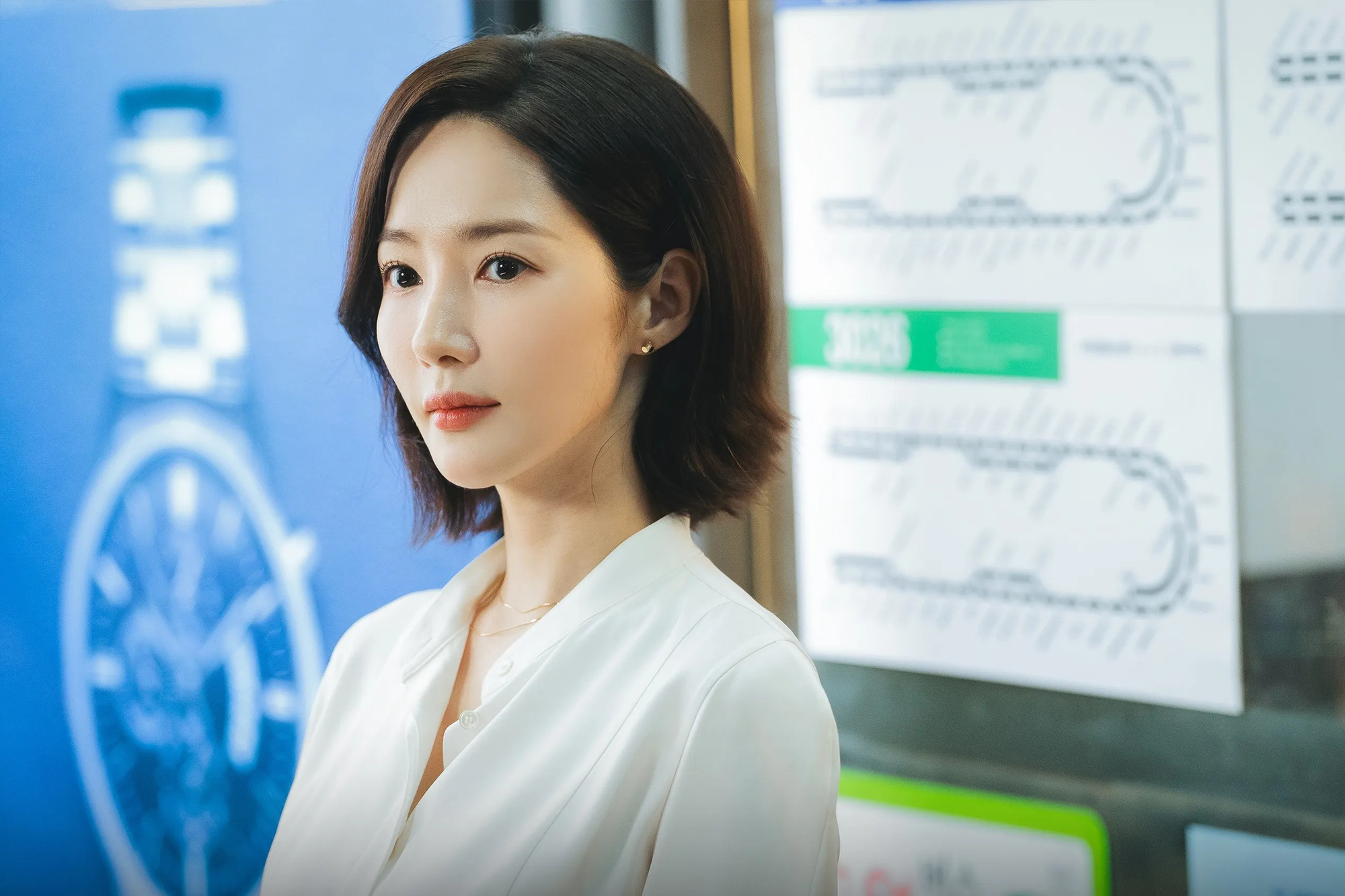 Park Min Young (sinh năm 1986 tại Seoul) được gọi là "nữ hoàng phim tình cảm hài" (Queen of Rom-coms)
