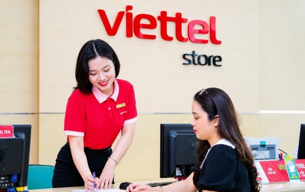Đến cửa hàng giao dịch Viettel và mang theo giấy tờ tùy thân để được hỗ trợ