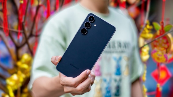 Lựa chọn điện thoại có camera chất lượng để chụp ảnh Trung thu