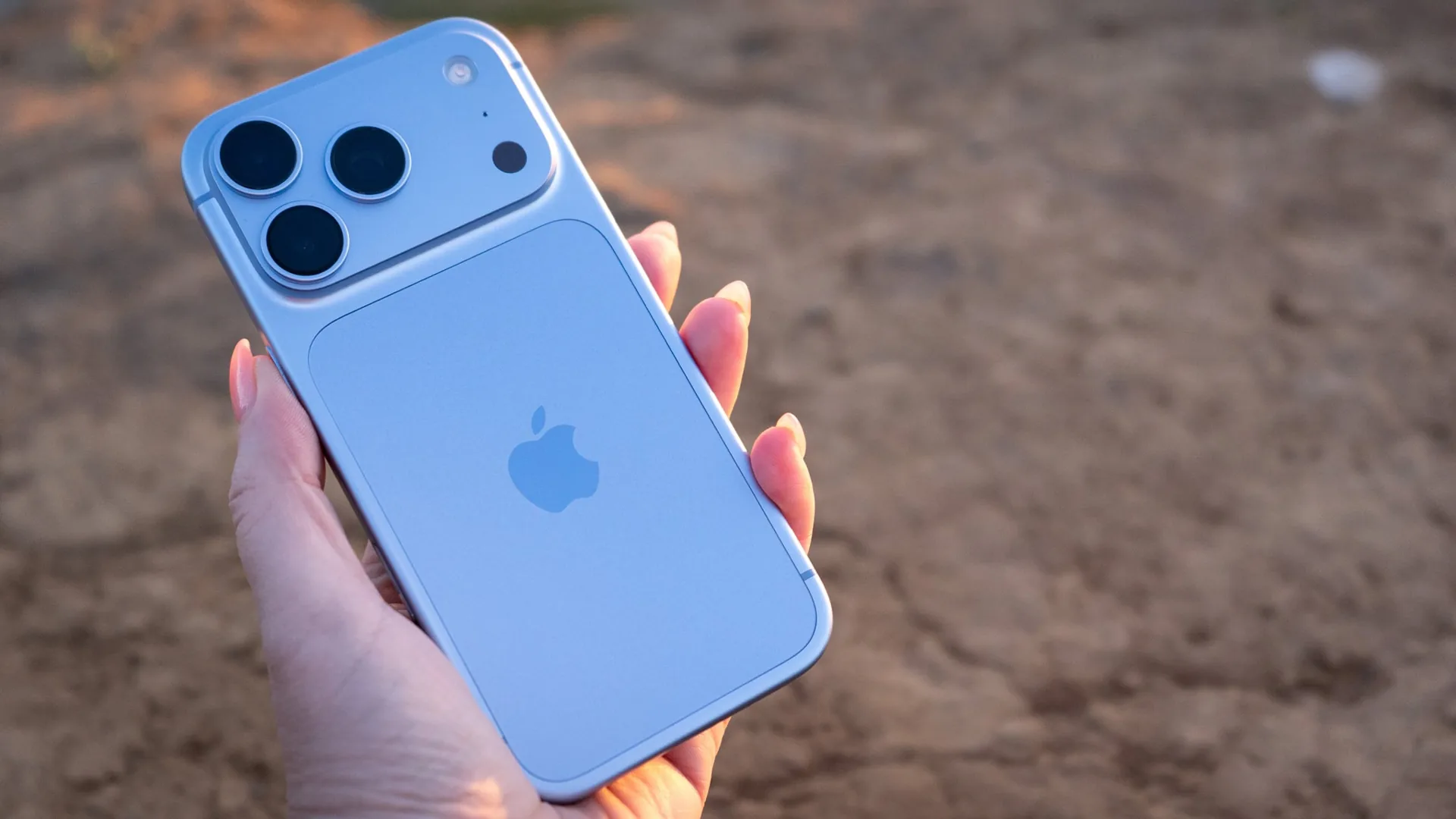 iPhone 18 Pro Max phù hợp với người dùng thích thiết bị kích thước lớn