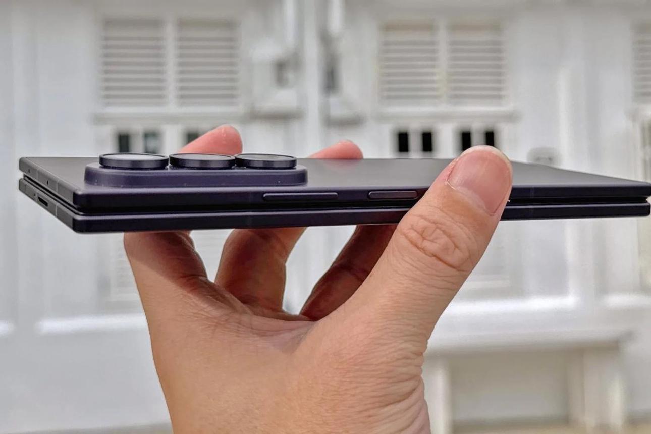 Samsung Galaxy Z Fold8 Ultra: Samsung's new flagship foldable phone | HardwareZone Singapore