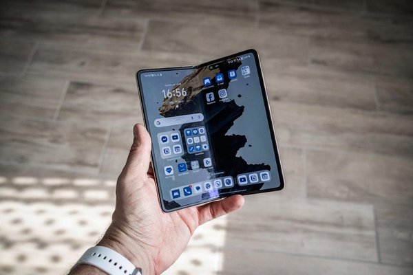 J’ai testé le Honor Magic V5 pendant un mois : les 5 choses qui en font le smartphone pliant (presque) parfait