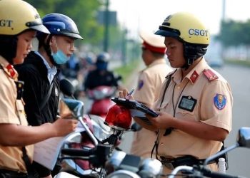 Không có bằng lái xe máy phạt bao nhiêu tiền? Cập nhật mới nhất
