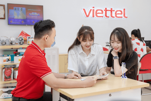 Cách đăng ký eSIM Viettel trực tiếp tại điểm giao dịch Viettel