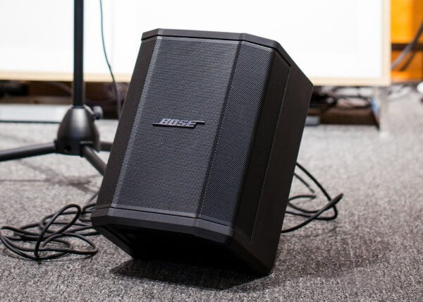 Loa Bose có khả năng cân chỉnh âm thanh theo hướng tự nhiên