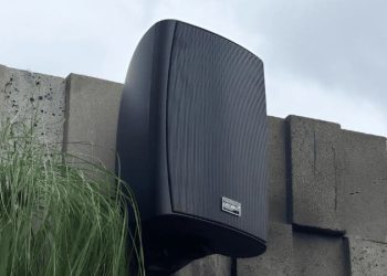 Giải pháp loa treo tường Bluetooth trải nghiệm âm thanh tiện lợi cho quán cafe