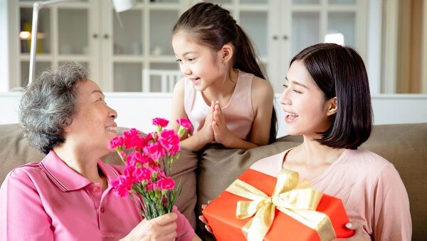 Những lời chúc 20/10 xúc động gửi tới mẹ