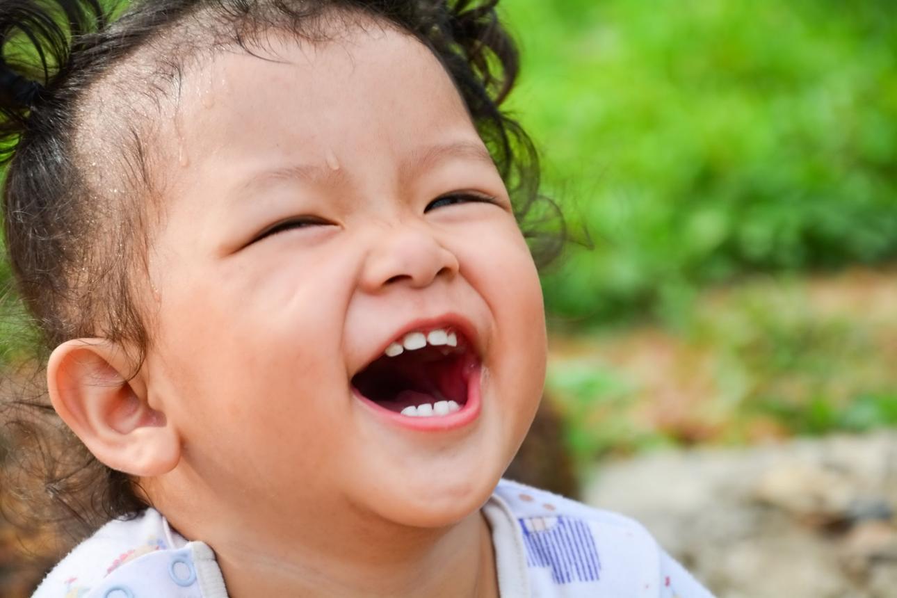 Mơ thấy trẻ con vui vẻ có phải điềm may mắn?