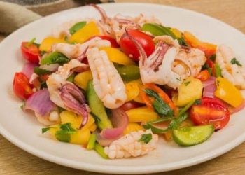 Cách làm mực xào chua ngọt giòn ngon, dễ làm tại nhà