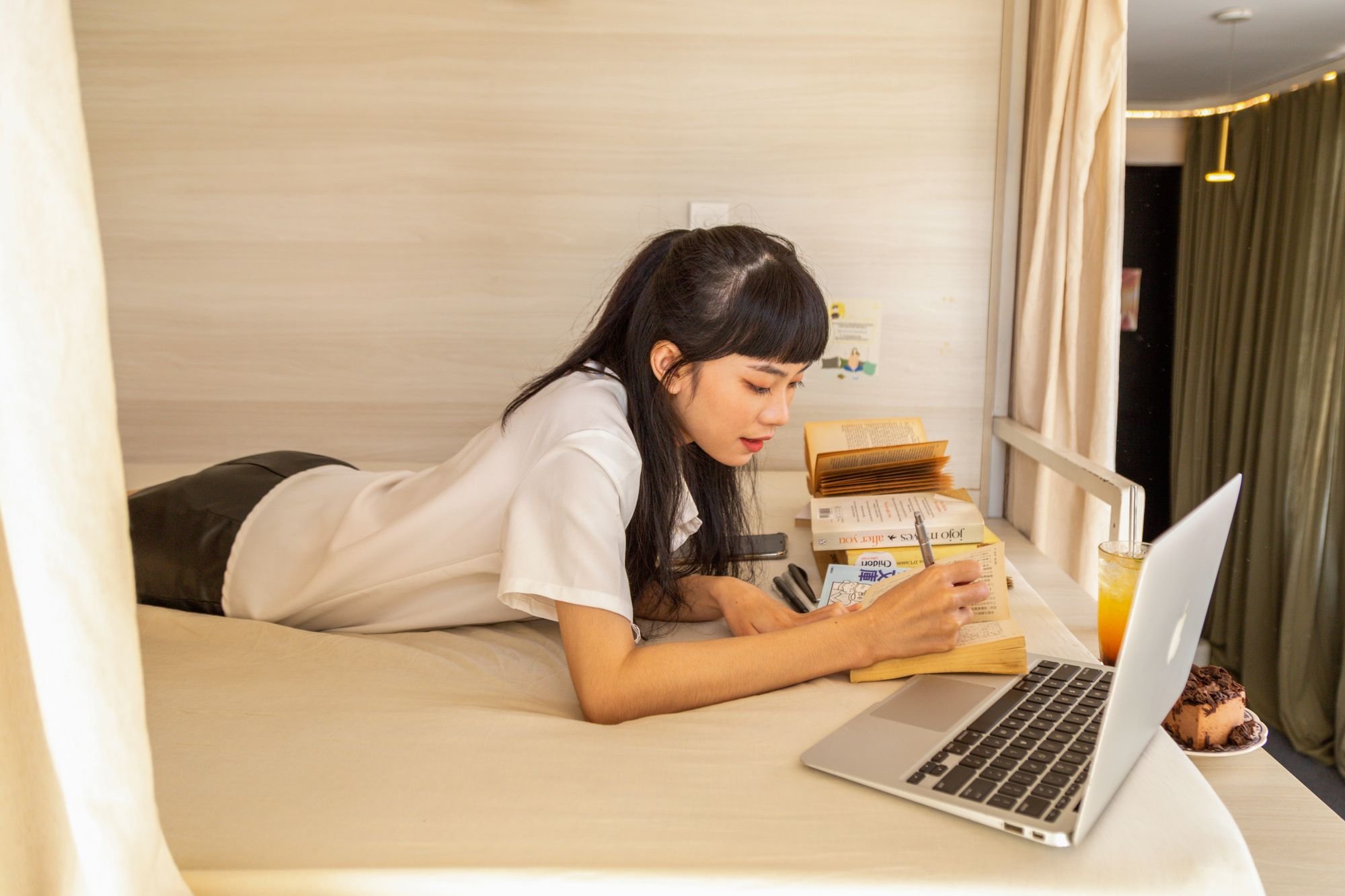 Người có số chủ đạo 3 cần rèn luyện sự tập trung và tính kỷ luật để biến ý tưởng thành hành động thực tế