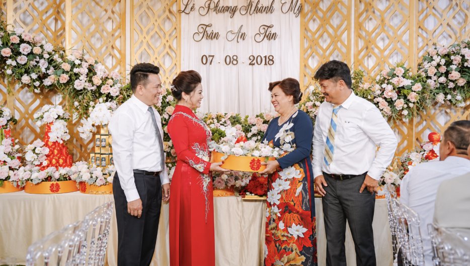 Người đại diện nên giữ giọng điềm đạm, nói rõ ràng và tránh phát biểu quá dài khiến chương trình bị gián đoạn